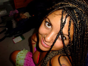Hot swarthy teen with lots of plaits shot herself on her mobile - XXXonXXX - Pic 5