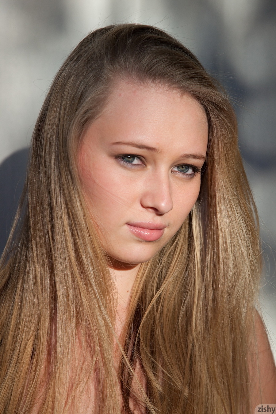 Pretty blonde teen chick posing on cam in a - XXX Dessert - Picture 6