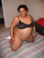 Swarthy fat mom in glasses and black bra - Picture 2