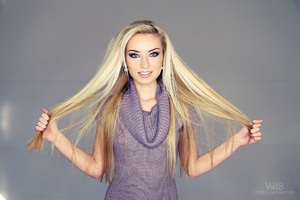 Blonde teen in purple dress - Picture 2