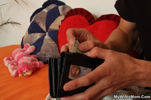 A guy stealing money from his mother-in  - XXX Dessert - Picture 4