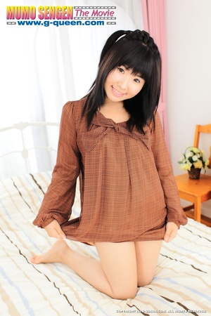 Japanese teen whore in brown blouse changes into red bikini - Picture 2
