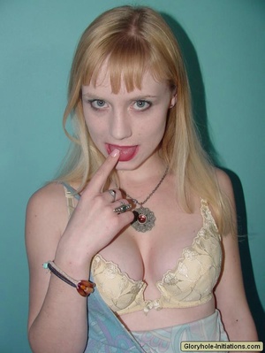 Busty blonde girl with bangs gives a hot - Picture 2