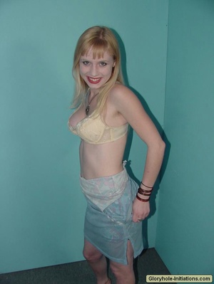 Busty blonde girl with bangs gives a hot - XXX Dessert - Picture 3