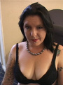 Big horny mama with tattoos in black - Picture 1