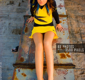 Exciting women with spectacular suckling pretty feet
