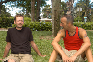 Hot dude picks up straight guy and shows - XXX Dessert - Picture 1