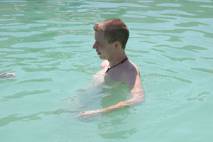Skinny dipping leads to serious ass fuck - Picture 1
