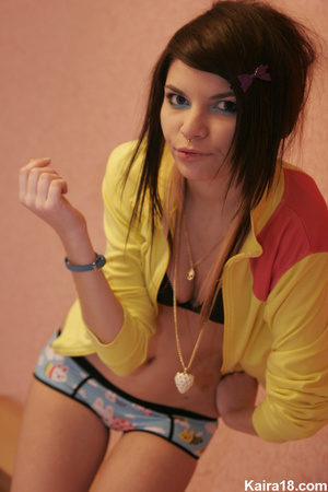 Horny beautiful teen emo girl teasing and topless body to expose juicy tits - XXXonXXX - Pic 5