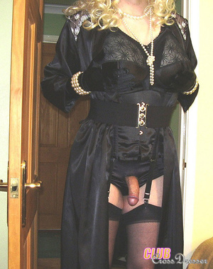 Crossdressers showing their hot come on  - Picture 5
