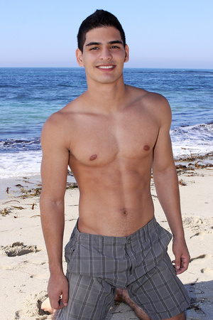 Handsome latino guy posing for gay magaz - XXX Dessert - Picture 7
