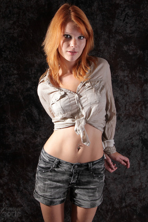 Alluring red haired seductress gets secu - Picture 3