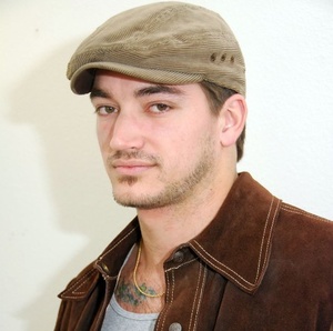 An adonis in the lose for a sex-citing c - XXX Dessert - Picture 3
