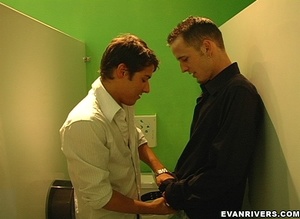 Cute gay meets stranger at the toilet of - Picture 8