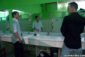 Guy meets at bar and visit the restroom  - Picture 6