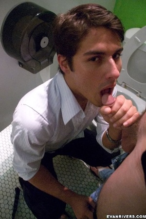 Guy meets at bar and visit the restroom  - XXX Dessert - Picture 13