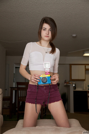 Pretty barely legal teen Ingrid posing i - Picture 1