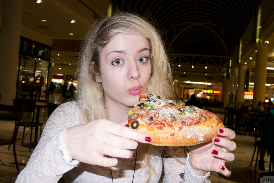 Barely legal blonde teeny posing in various - XXX Dessert - Picture 4