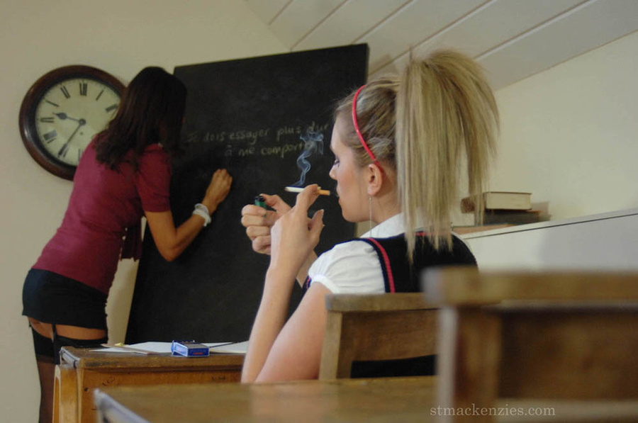 Blonde delinquent student strips in the pre - XXX Dessert - Picture 2