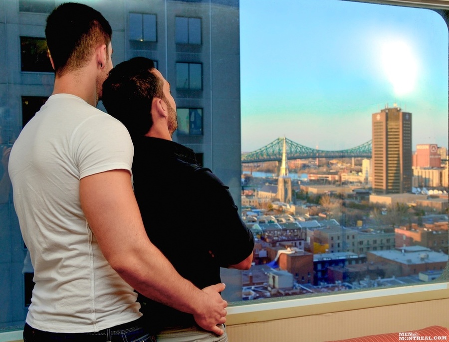 Two hunky guys just go ahead with the glori - XXX Dessert - Picture 1