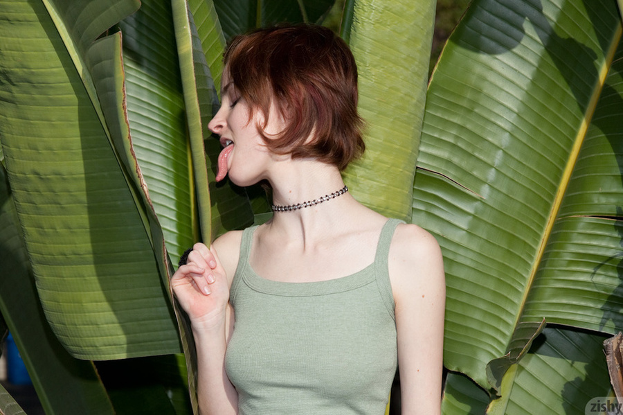 Skinny teen chick in a short skirt shows of - XXX Dessert - Picture 3