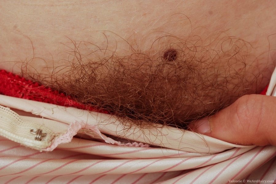Hot red head chick looks far more erotic wh - XXX Dessert - Picture 5