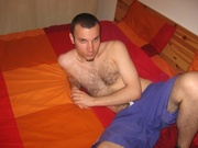 28 yo brunette Adrian8507 willing to perform: Close Up, Dancing, Live Orgasm.