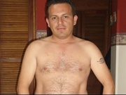 32 yo brunette Latinvalentino.