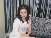 21 yo brunette Lora20.