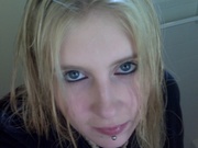 27 yo blonde Katiecakes willing to perform: Dildo, Fingering, Live Orgasm.