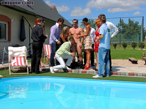Poolside reception ends with bi cocks sp - Picture 1
