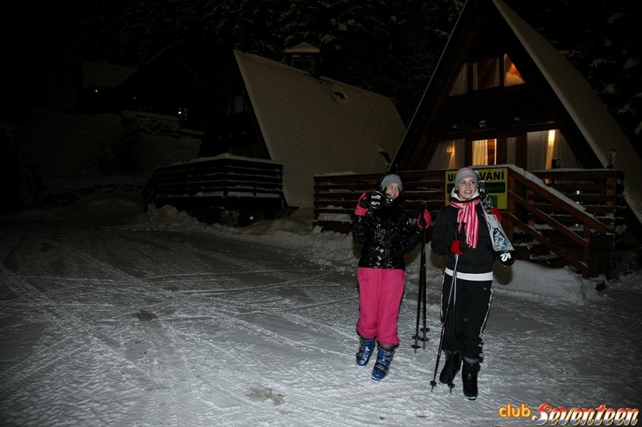 Hot ski girls finish their run with steamy  - XXX Dessert - Picture 2