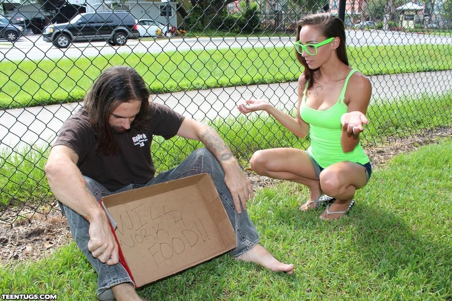 Hot teen invites stranger home to jerk hic  - XXX Dessert - Picture 1