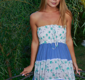 Pretty hot chick makes stimulating art showing off pussy, tits and ass