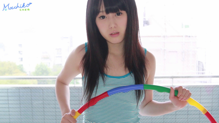 Hot young Asian looks super hot as she shows off real sexy booty - XXXonXXX - Pic 3