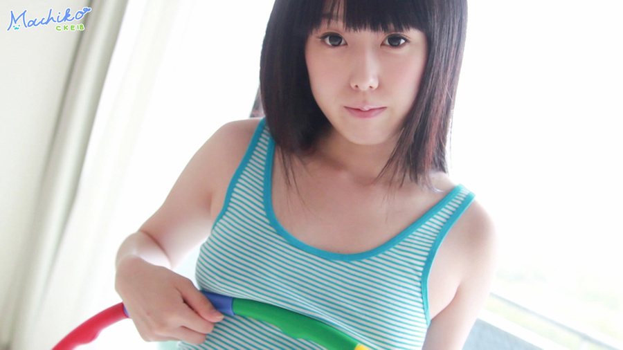 Hot young Asian looks super hot as she shows off real sexy booty - XXXonXXX - Pic 5