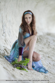 Lusty teen with perfect boobs stops at the cave entrance