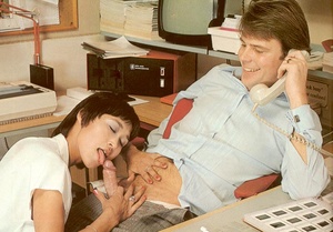 Hairy seventies lady pleasing her boss h - XXX Dessert - Picture 4