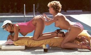 Horny seventies lesbians pleasing the ga - XXX Dessert - Picture 1