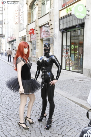 Hot black zentai wearing chick with gorg - Picture 3
