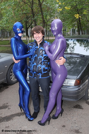 Two sexyblue zentai and one violett wear - Picture 2