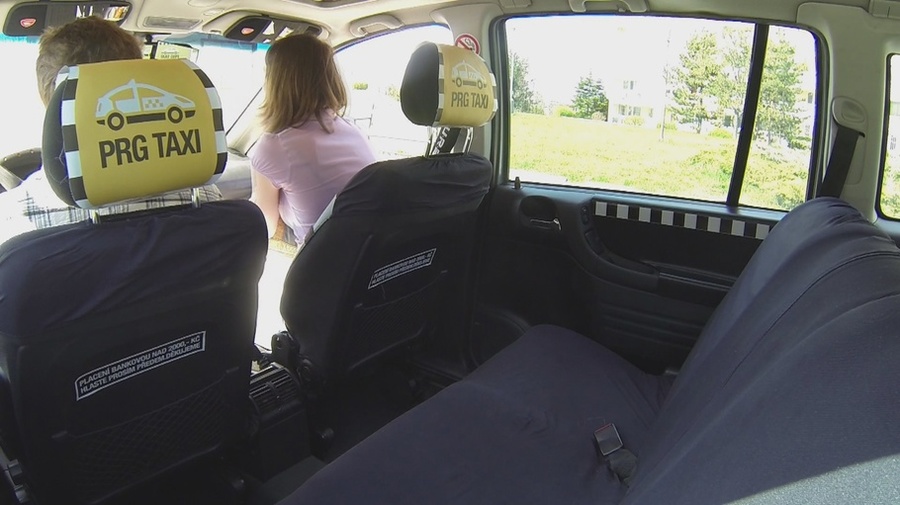 Slutty brunette chick gets her pooper stuff - XXX Dessert - Picture 2