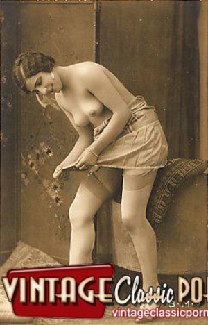 Very cute topless vintage sweethearts in - XXX Dessert - Picture 1