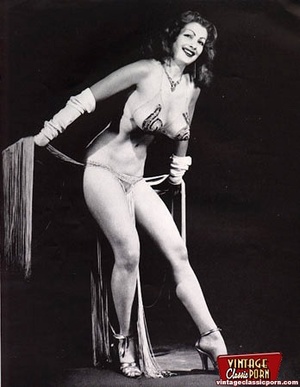 Vintage classic babe tempest storm poses - Picture 12