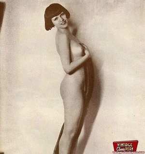 Pretty sexy vintage nudes standing naked - Picture 9