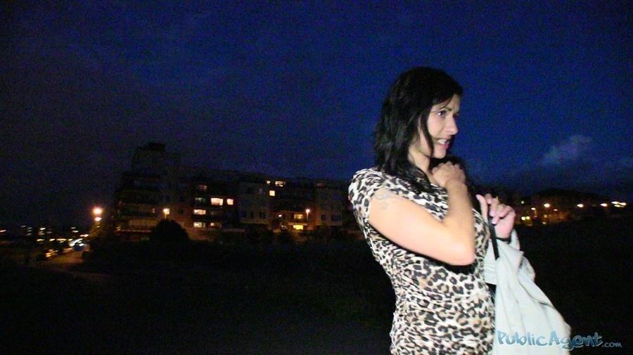 Horny black haired beauty with lusciously b - XXX Dessert - Picture 7