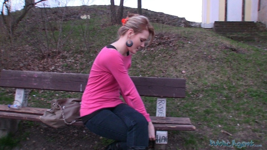 Hot blonde teen giving a handjob and receiv - XXX Dessert - Picture 1