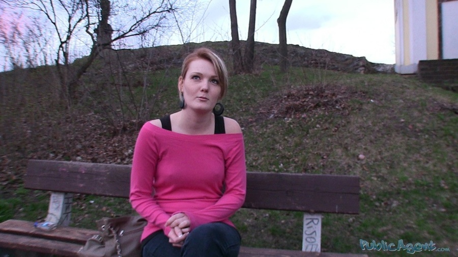 Hot blonde teen giving a handjob and receiv - XXX Dessert - Picture 2