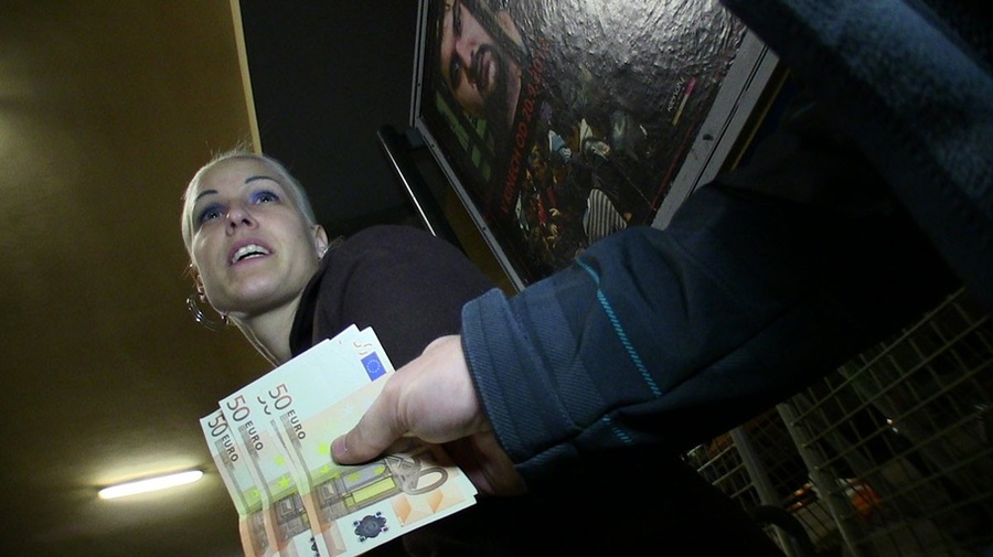 This magnificent blonde receives a big cock - XXX Dessert - Picture 2