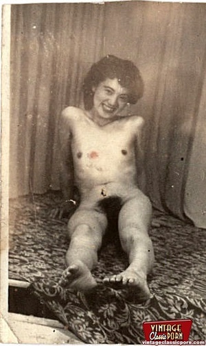 Vintage chicks with hairy pussies posing - XXX Dessert - Picture 8